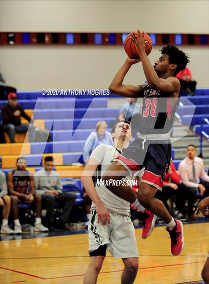 Thumbnail 2 in Holy Trinity vs St. Francis Prep (Tom Crotty Classic) photogallery.