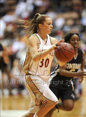 Thumbnail 1 in Stockdale vs. Clovis West (CIF CS D1 Final) photogallery.