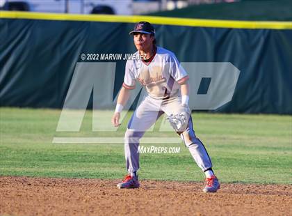 Thumbnail 2 in Glendora vs Etiwanda photogallery.