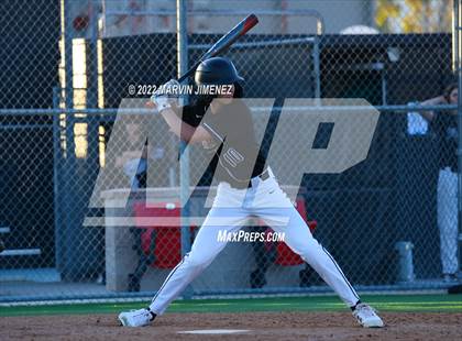 Thumbnail 3 in Glendora vs Etiwanda photogallery.