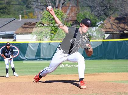 Thumbnail 3 in Glendora vs Etiwanda photogallery.