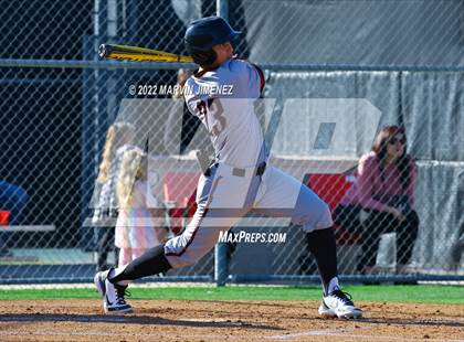 Thumbnail 2 in Glendora vs Etiwanda photogallery.