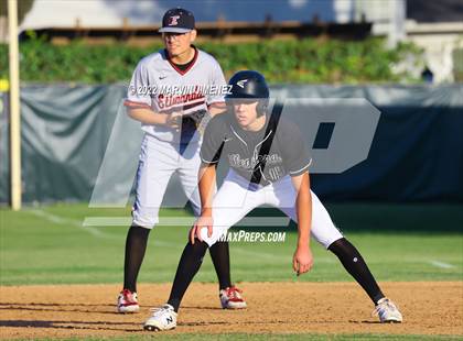 Thumbnail 2 in Glendora vs Etiwanda photogallery.