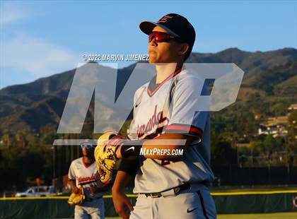 Thumbnail 3 in Glendora vs Etiwanda photogallery.