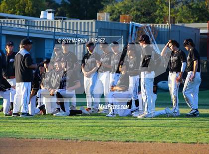 Thumbnail 2 in Glendora vs Etiwanda photogallery.