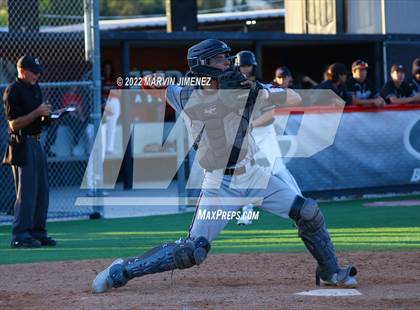 Thumbnail 3 in Glendora vs Etiwanda photogallery.
