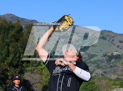 Thumbnail 3 in Glendora vs Etiwanda photogallery.