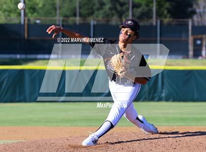 Thumbnail 1 in Glendora vs Etiwanda photogallery.