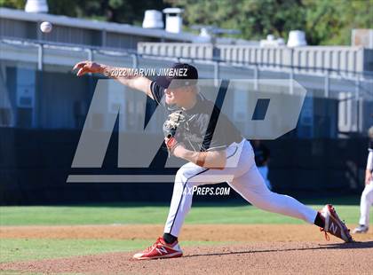 Thumbnail 3 in Glendora vs Etiwanda photogallery.