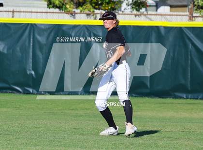 Thumbnail 1 in Glendora vs Etiwanda photogallery.