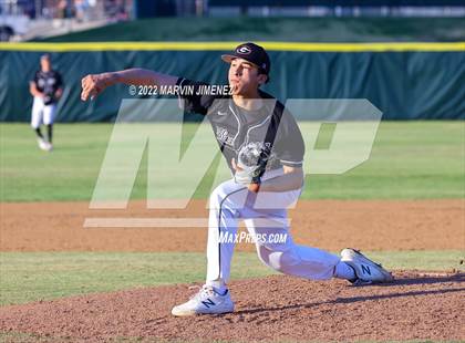 Thumbnail 3 in Glendora vs Etiwanda photogallery.