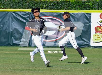 Thumbnail 1 in Glendora vs Etiwanda photogallery.