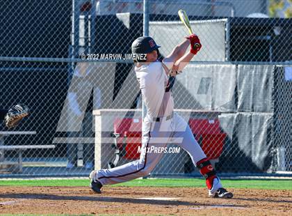 Thumbnail 2 in Glendora vs Etiwanda photogallery.