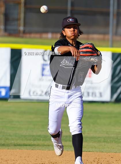 Thumbnail 3 in Glendora vs Etiwanda photogallery.