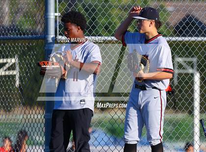 Thumbnail 1 in Glendora vs Etiwanda photogallery.