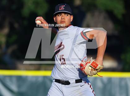 Thumbnail 2 in Glendora vs Etiwanda photogallery.