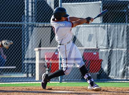 Thumbnail 2 in Glendora vs Etiwanda photogallery.