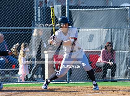 Thumbnail 2 in Glendora vs Etiwanda photogallery.