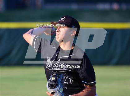 Thumbnail 2 in Glendora vs Etiwanda photogallery.