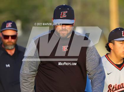 Thumbnail 3 in Glendora vs Etiwanda photogallery.