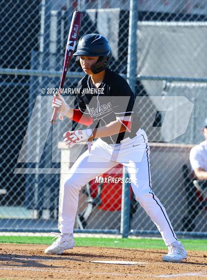 Thumbnail 2 in Glendora vs Etiwanda photogallery.