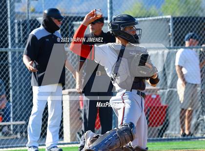 Thumbnail 2 in Glendora vs Etiwanda photogallery.