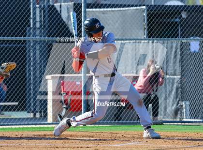 Thumbnail 3 in Glendora vs Etiwanda photogallery.