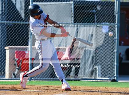 Thumbnail 2 in Glendora vs Etiwanda photogallery.