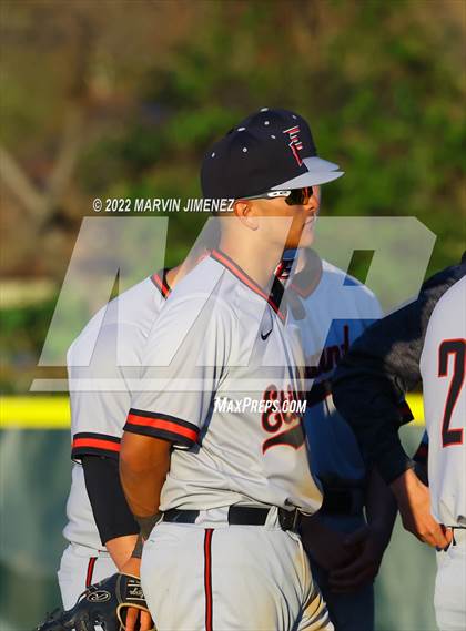 Thumbnail 1 in Glendora vs Etiwanda photogallery.