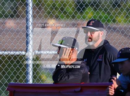 Thumbnail 2 in Glendora vs Etiwanda photogallery.