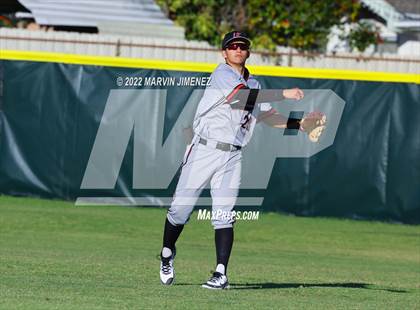 Thumbnail 2 in Glendora vs Etiwanda photogallery.