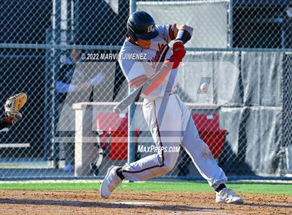 Thumbnail 3 in Glendora vs Etiwanda photogallery.