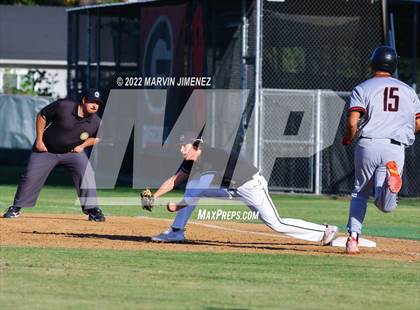 Thumbnail 2 in Glendora vs Etiwanda photogallery.