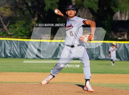 Thumbnail 2 in Glendora vs Etiwanda photogallery.