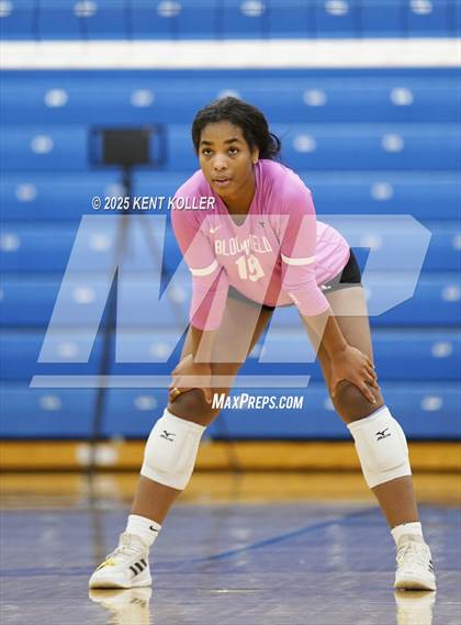 Thumbnail 2 in Bloomfield Hills @ Rochester photogallery.