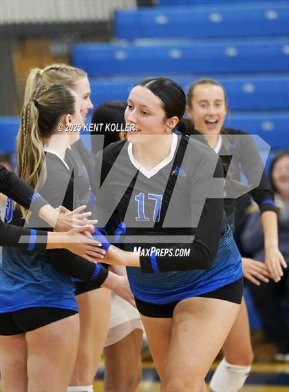 Thumbnail 1 in Bloomfield Hills @ Rochester photogallery.