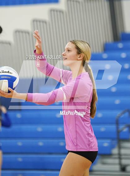 Thumbnail 1 in Bloomfield Hills @ Rochester photogallery.