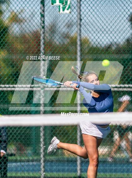Thumbnail 3 in OHSAA Elyria Division 1 Sectional Round 3 photogallery.