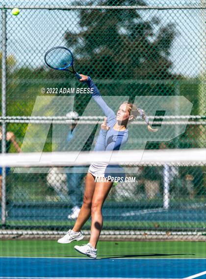 Thumbnail 3 in OHSAA Elyria Division 1 Sectional Round 3 photogallery.