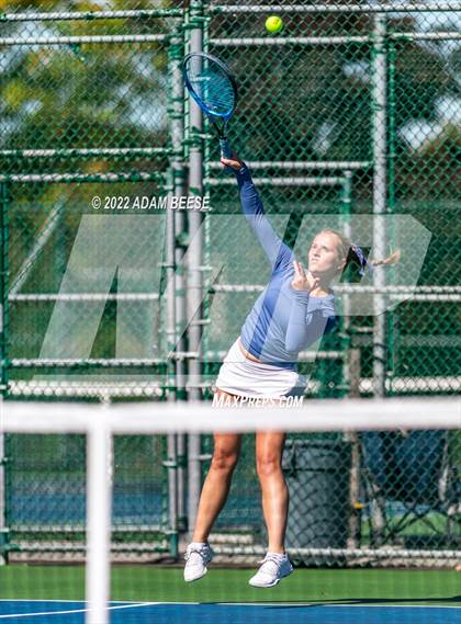 Thumbnail 3 in OHSAA Elyria Division 1 Sectional Round 3 photogallery.