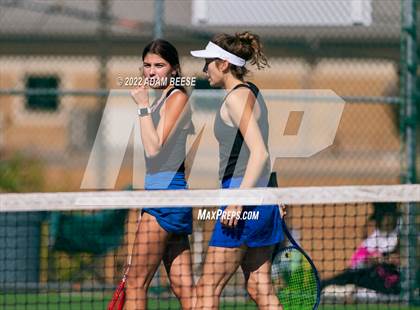 Thumbnail 3 in OHSAA Elyria Division 1 Sectional Round 3 photogallery.