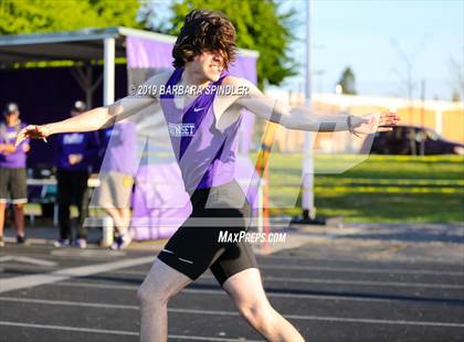 Thumbnail 2 in Southridge @ Sunset (Boys' Track and Shot Put) photogallery.