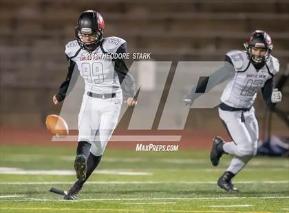 Thumbnail 1 in Cherry Creek vs. Castle View (CHSAA 5A 2nd Round Playoff) photogallery.