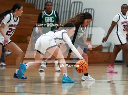 Thumbnail 2 in Granada Hills Charter vs Maranatha photogallery.