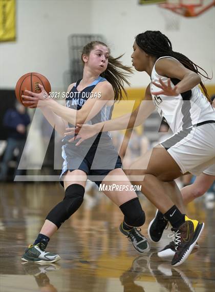 Thumbnail 2 in Cardinal O'Hara vs. St. Mary's photogallery.
