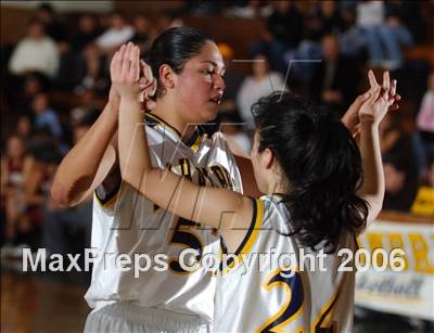 Thumbnail 1 in Bell Gardens @ Alhambra photogallery.