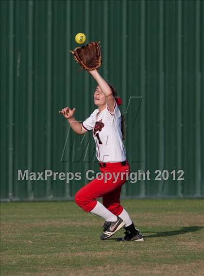 Thumbnail 3 in Bonham vs Lovejoy (3A Region II Area Playoff) photogallery.