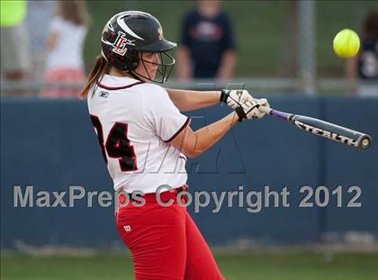 Thumbnail 3 in Bonham vs Lovejoy (3A Region II Area Playoff) photogallery.