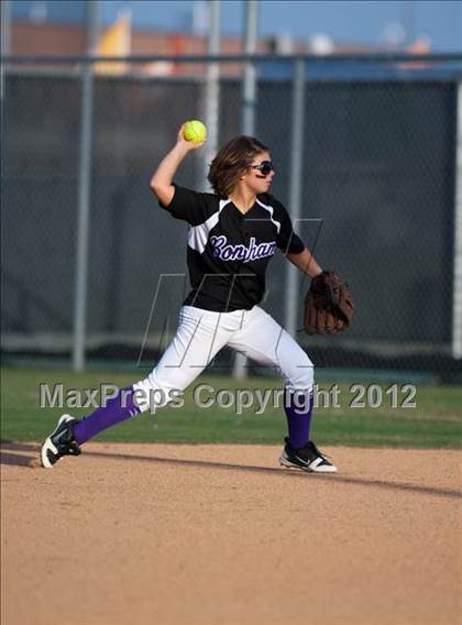 Thumbnail 2 in Bonham vs Lovejoy (3A Region II Area Playoff) photogallery.