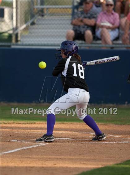 Thumbnail 2 in Bonham vs Lovejoy (3A Region II Area Playoff) photogallery.